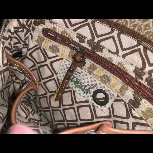 A fun and funky retro inspired canvas crossbody by Fossil - Picture 5 of 5